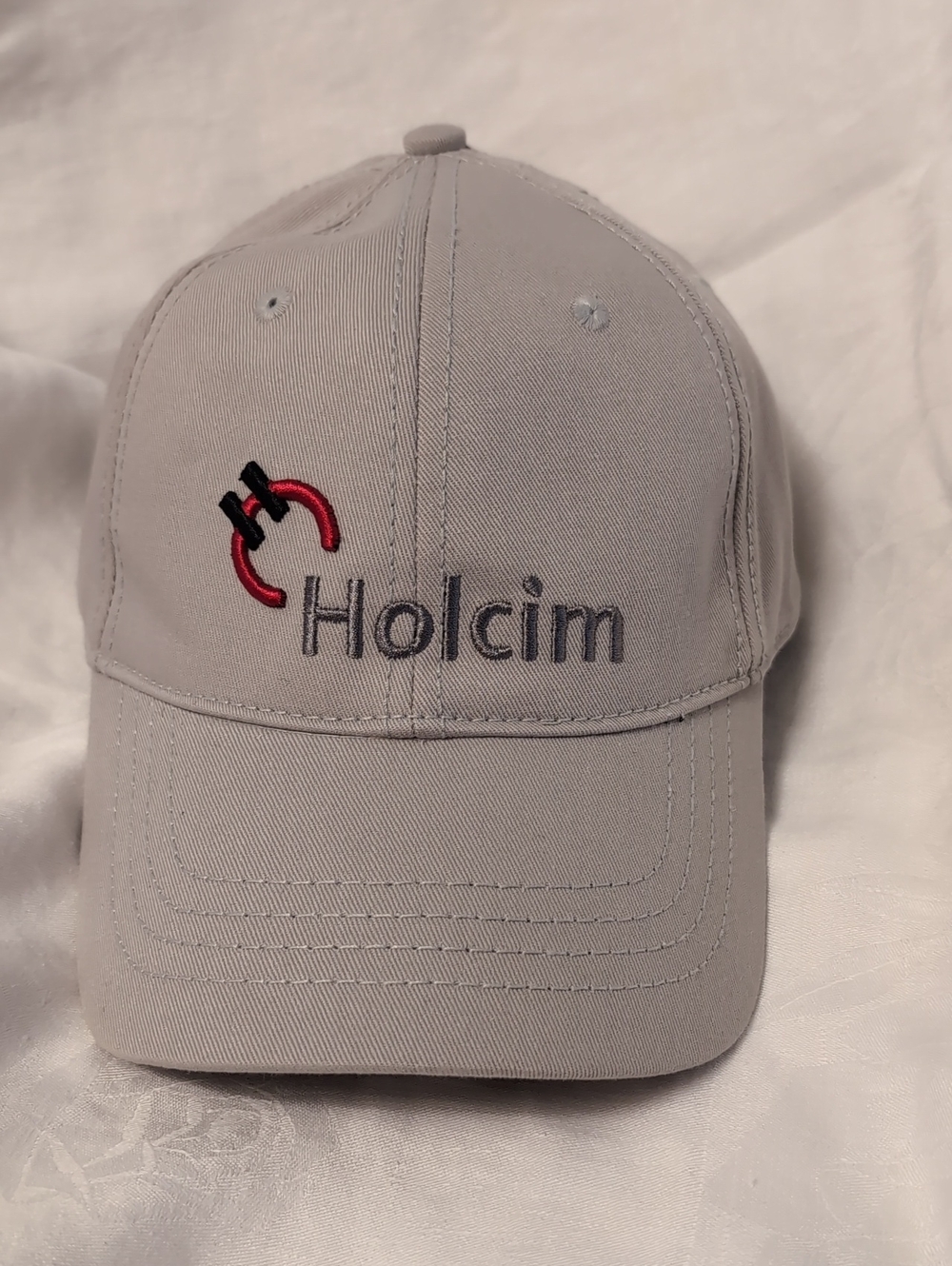 Titleist Light Gray Cap with Red Accent